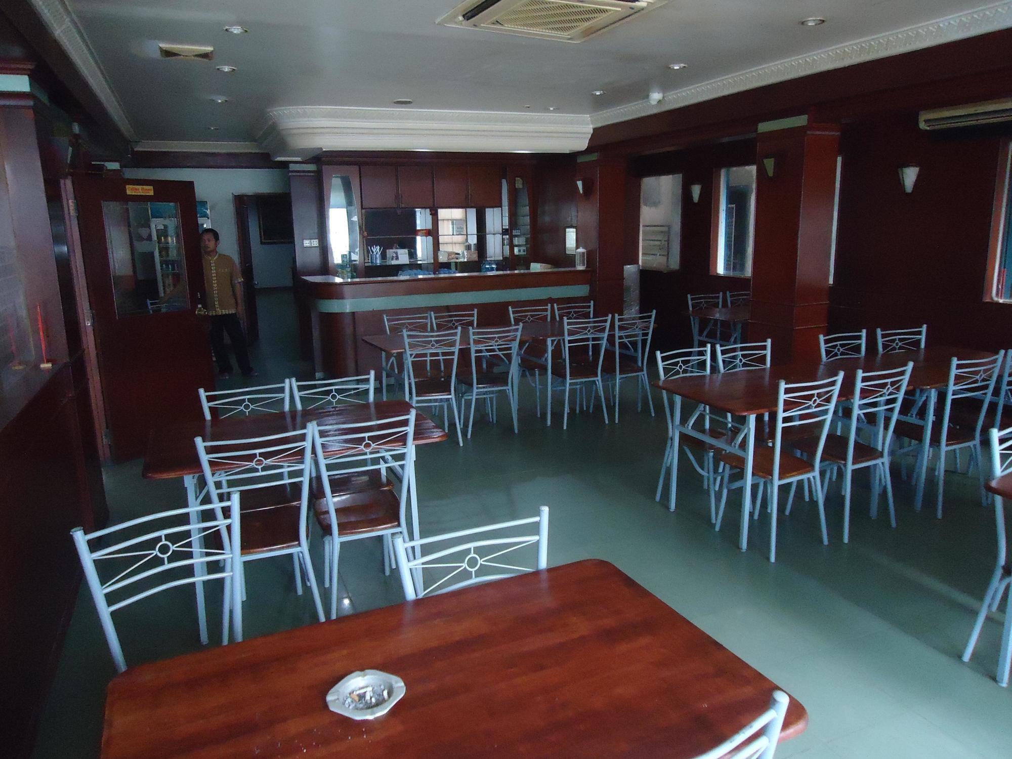 Batam Hotel Gloris מראה חיצוני תמונה