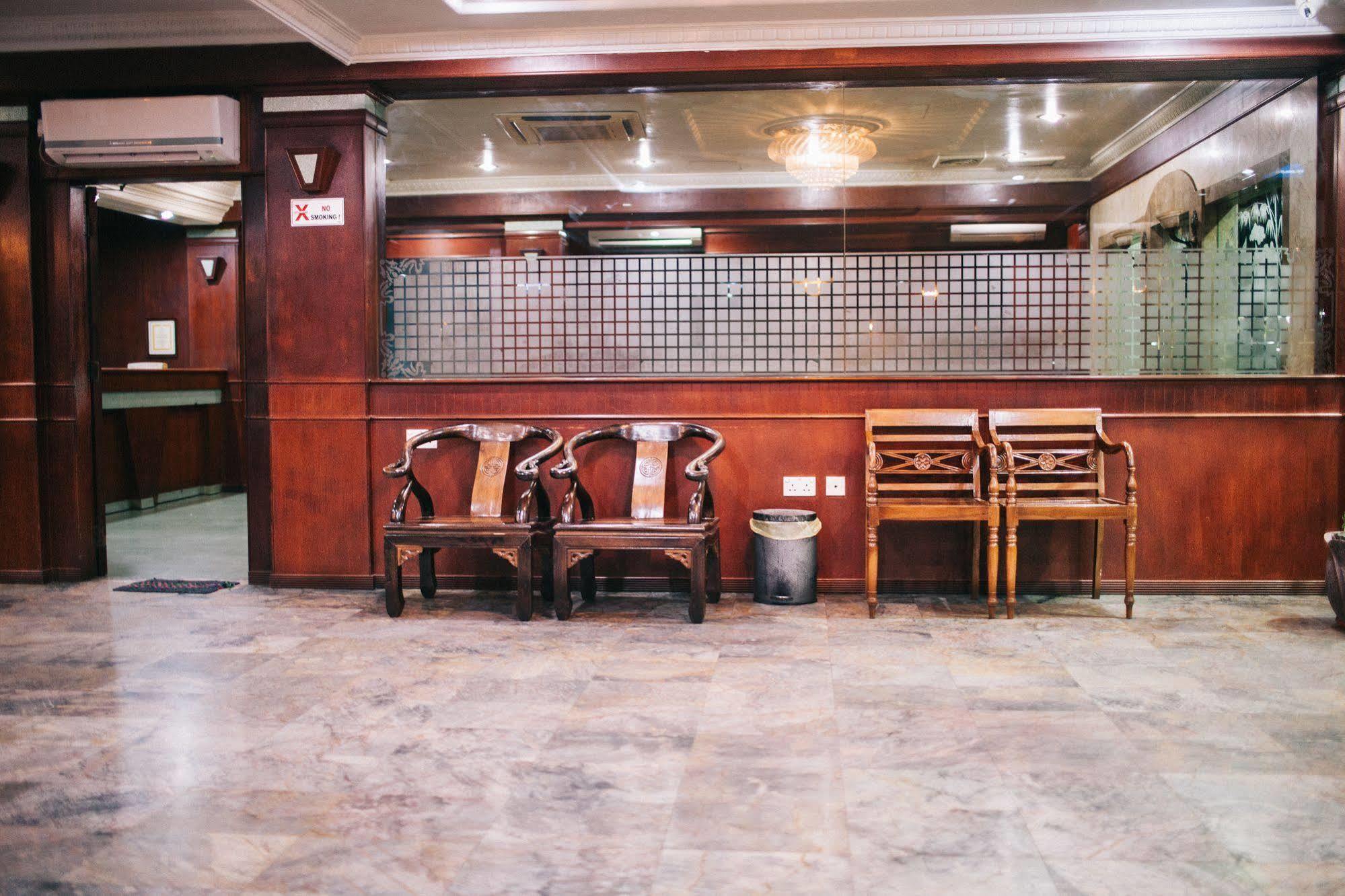 Batam Hotel Gloris מראה חיצוני תמונה