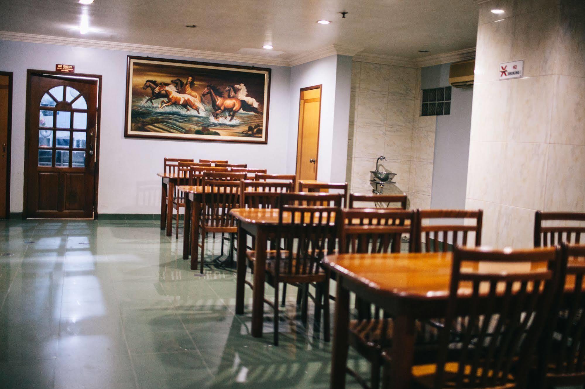 Batam Hotel Gloris מראה חיצוני תמונה