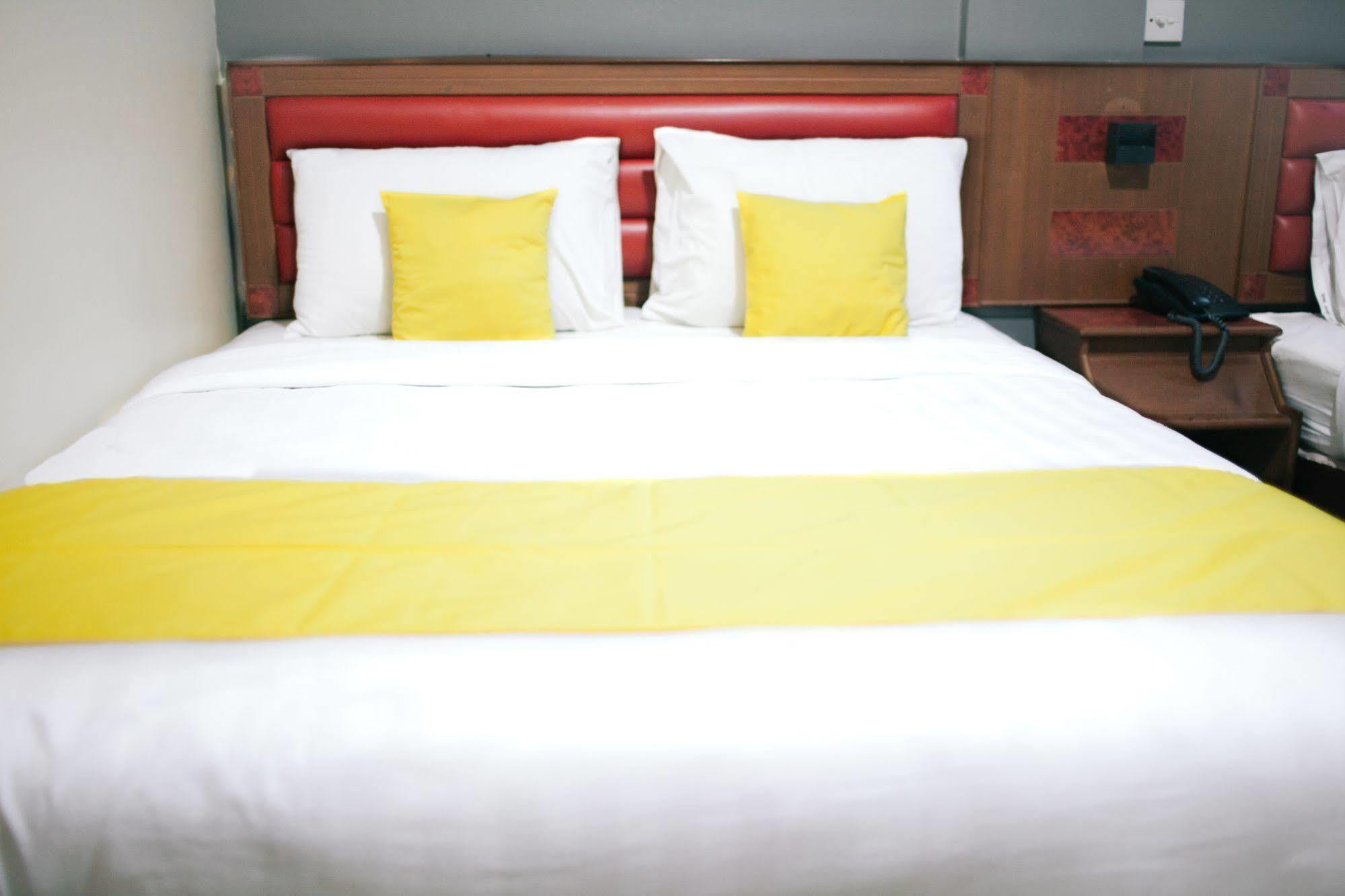 Batam Hotel Gloris מראה חיצוני תמונה